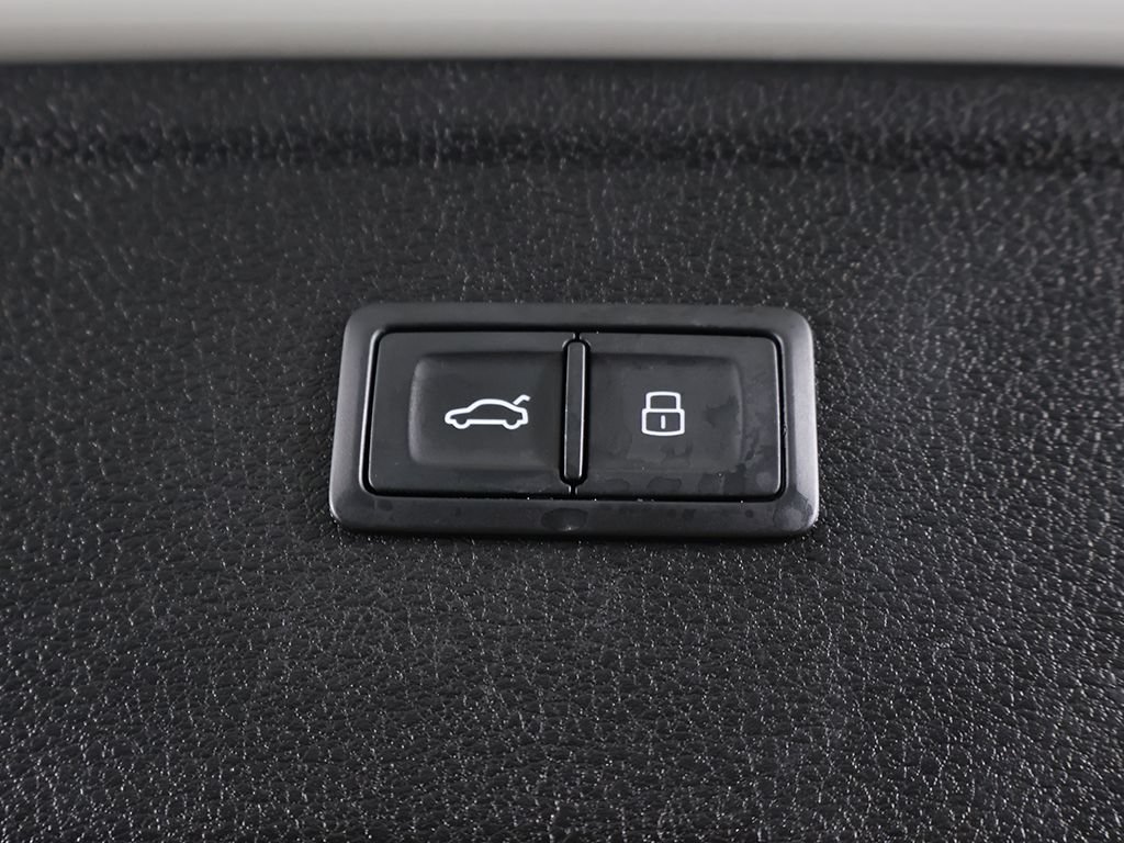 Used 2022 Audi Q5 2.0T Premium AWD/4WD image 22
