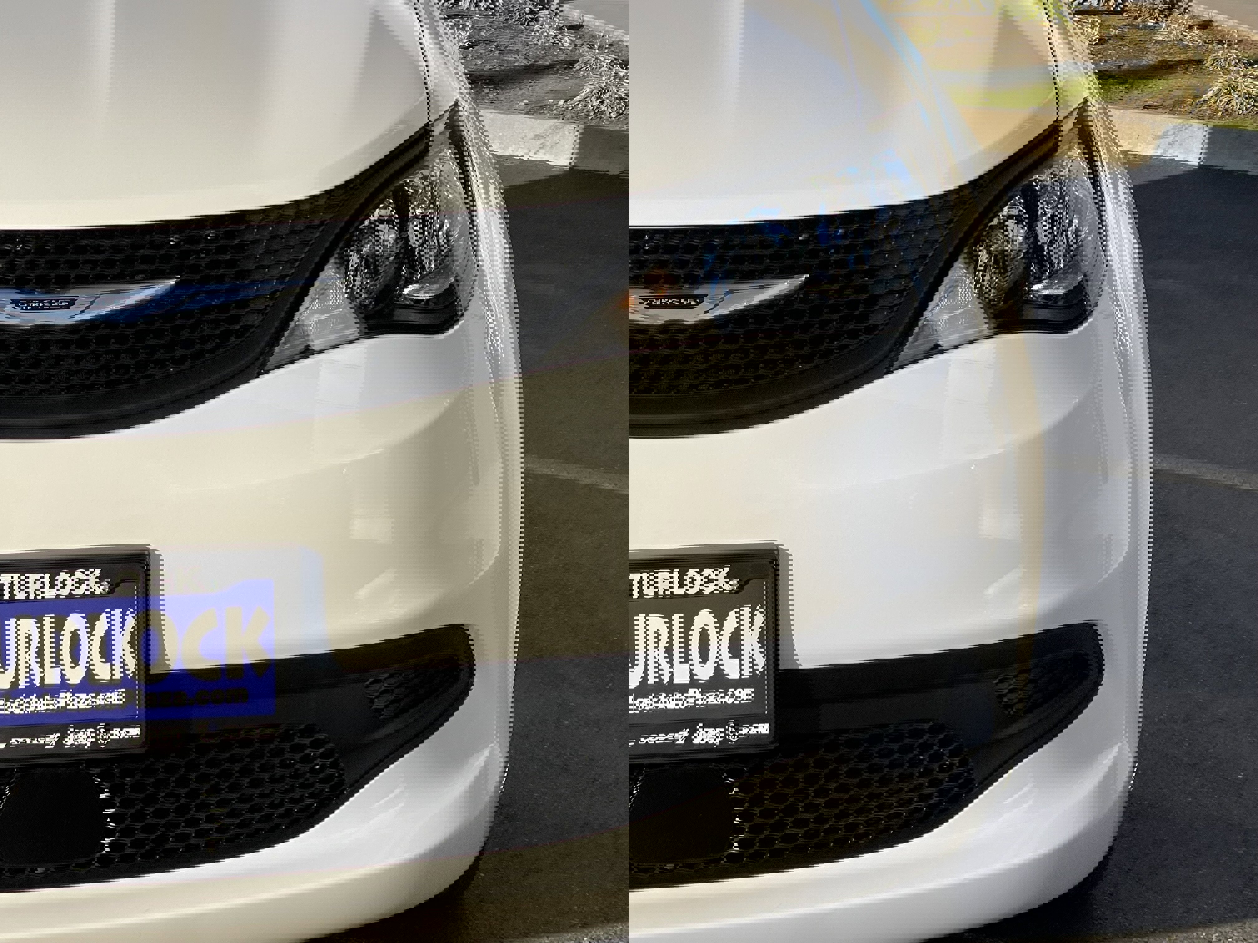 New 2026 Chrysler Voyager LX image 4