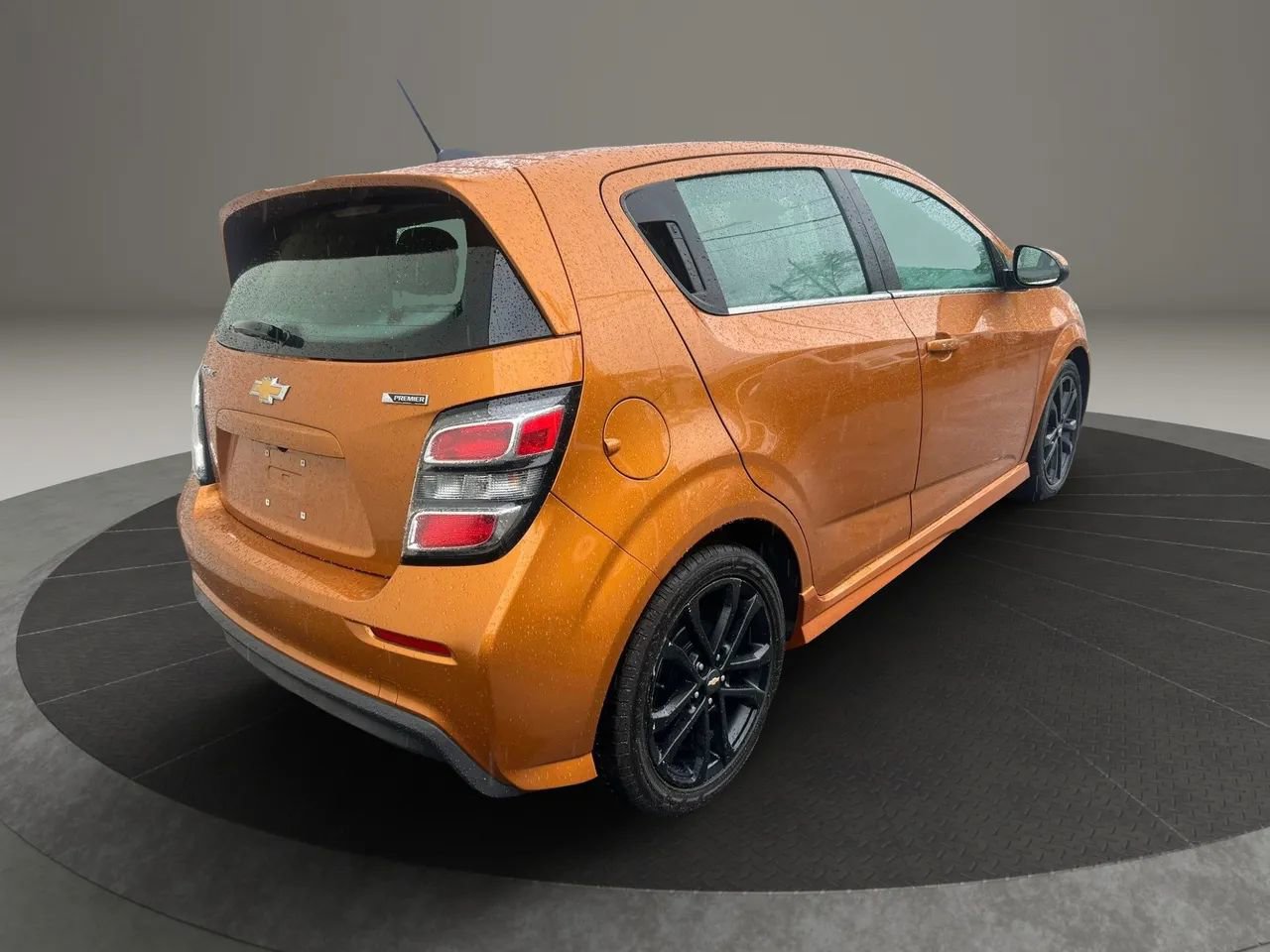 Used 2017 Chevrolet Sonic Premier FWD image 5