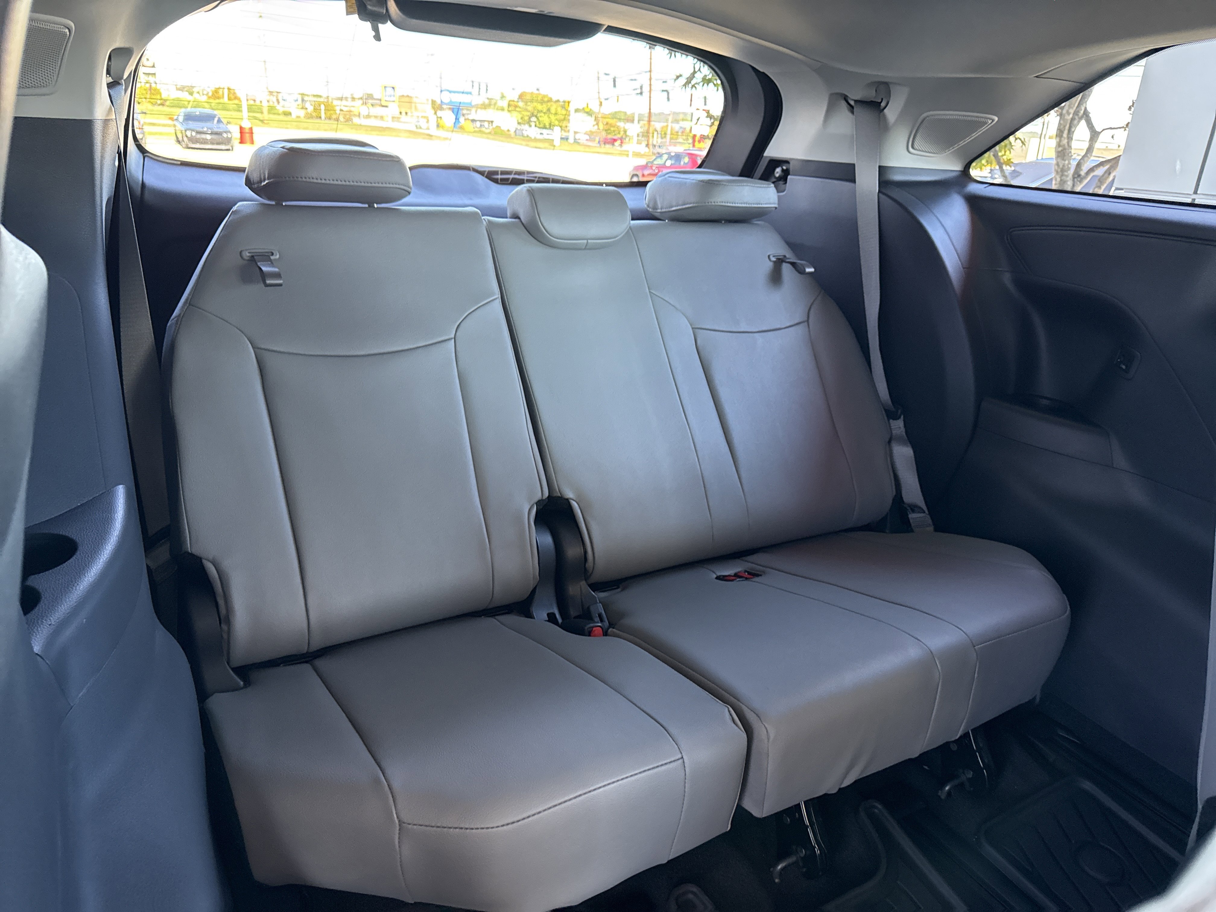 New 2025 Toyota Sienna XLE image 20