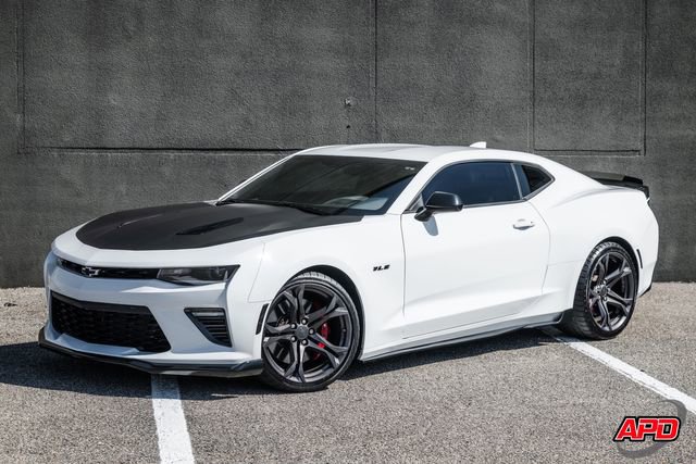 Used 2018 Chevrolet Camaro SS image 35