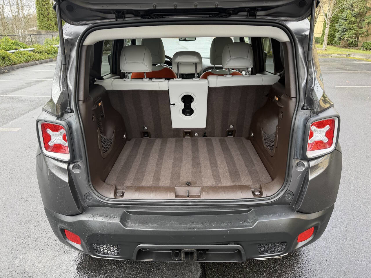 Used 2017 Jeep Renegade Limited image 7