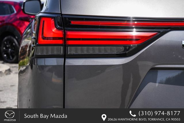 Used 2024 Lexus LX 600 F Sport AWD/4WD image 9