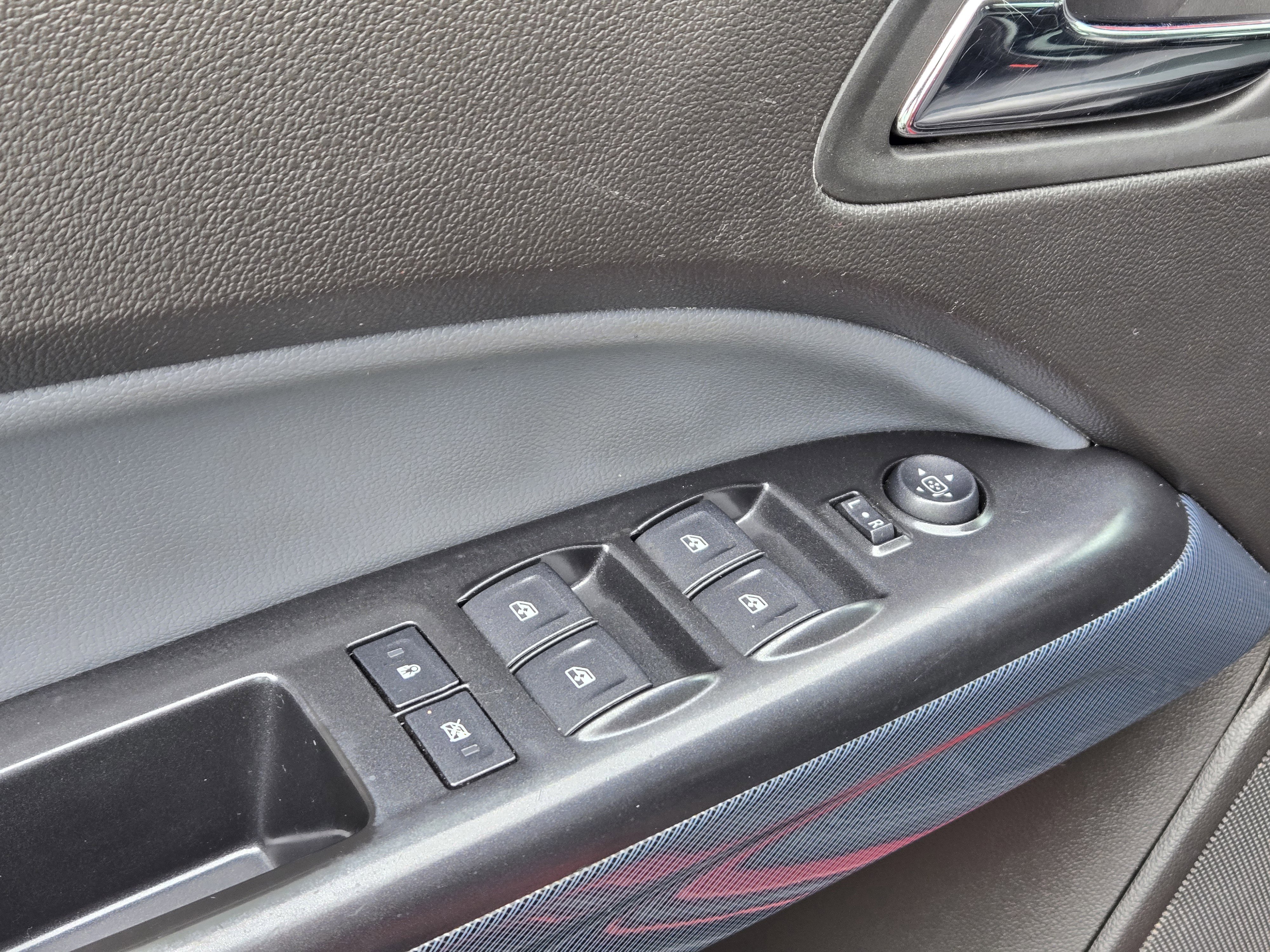 Used 2016 Chevrolet Colorado Z71 AWD/4WD image 15