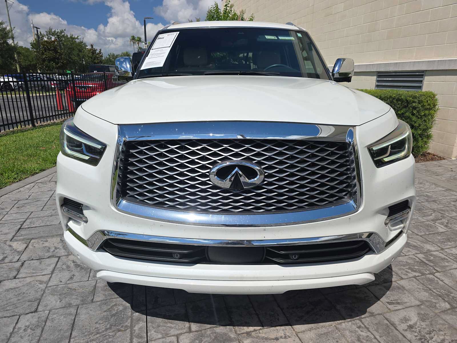 Certified 2024 INFINITI QX80 Sensory w/ All-Season Package AWD/4WD image 2