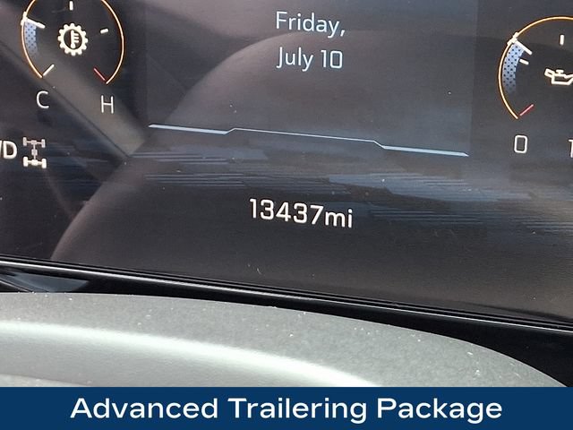 Used 2025 Chevrolet Tahoe Premier AWD/4WD image 6