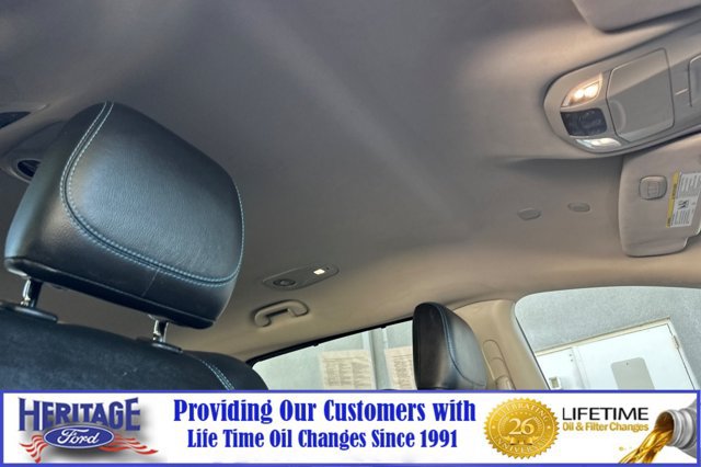Used 2021 Chrysler Pacifica Touring-L FWD image 18
