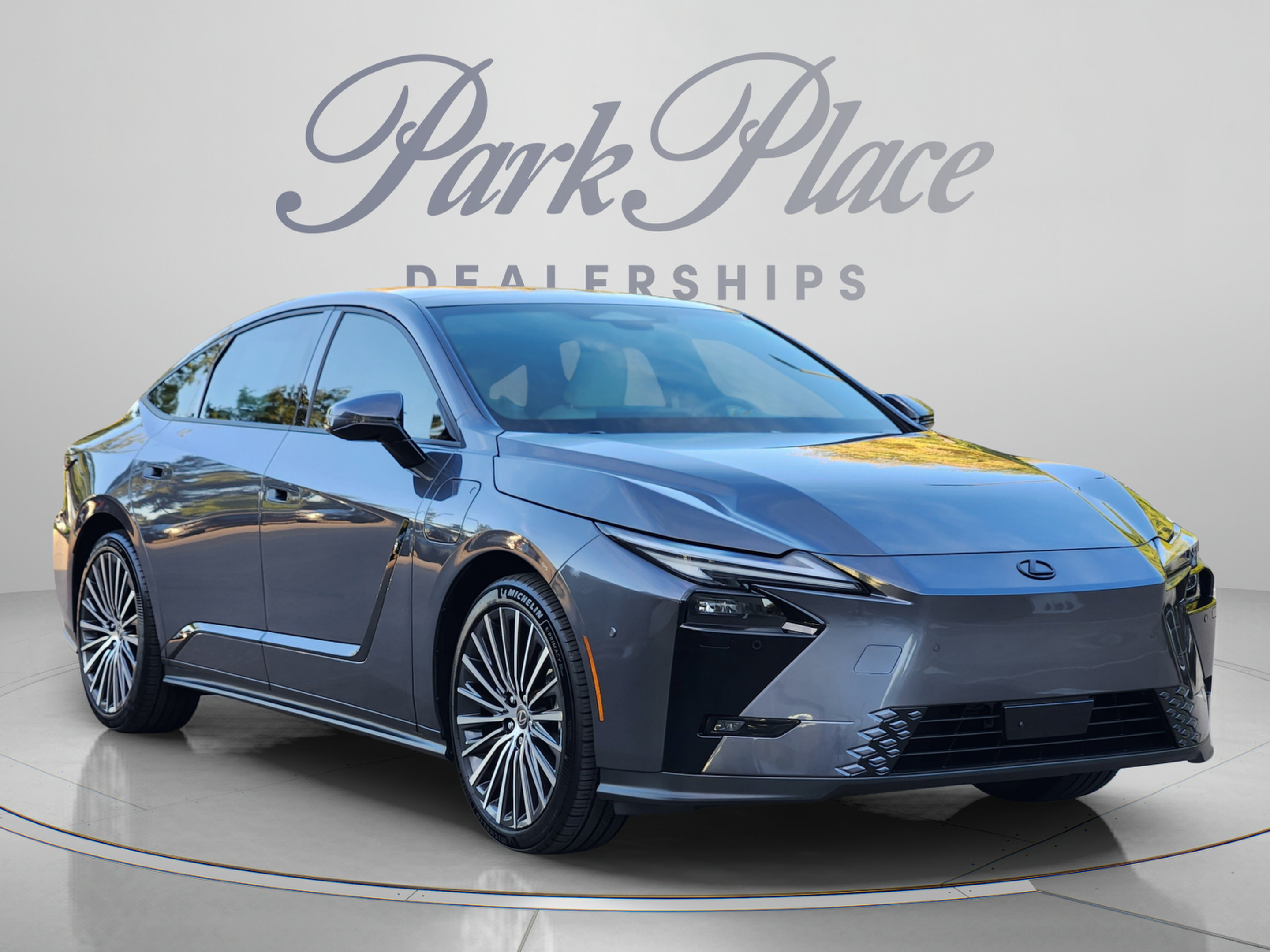 New 2026 Lexus ES 350e FWD image 4