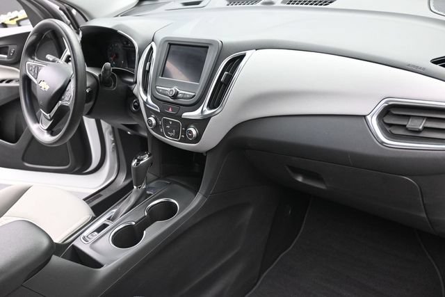 Used 2021 Chevrolet Equinox LS w/ LS Convenience Package FWD image 23
