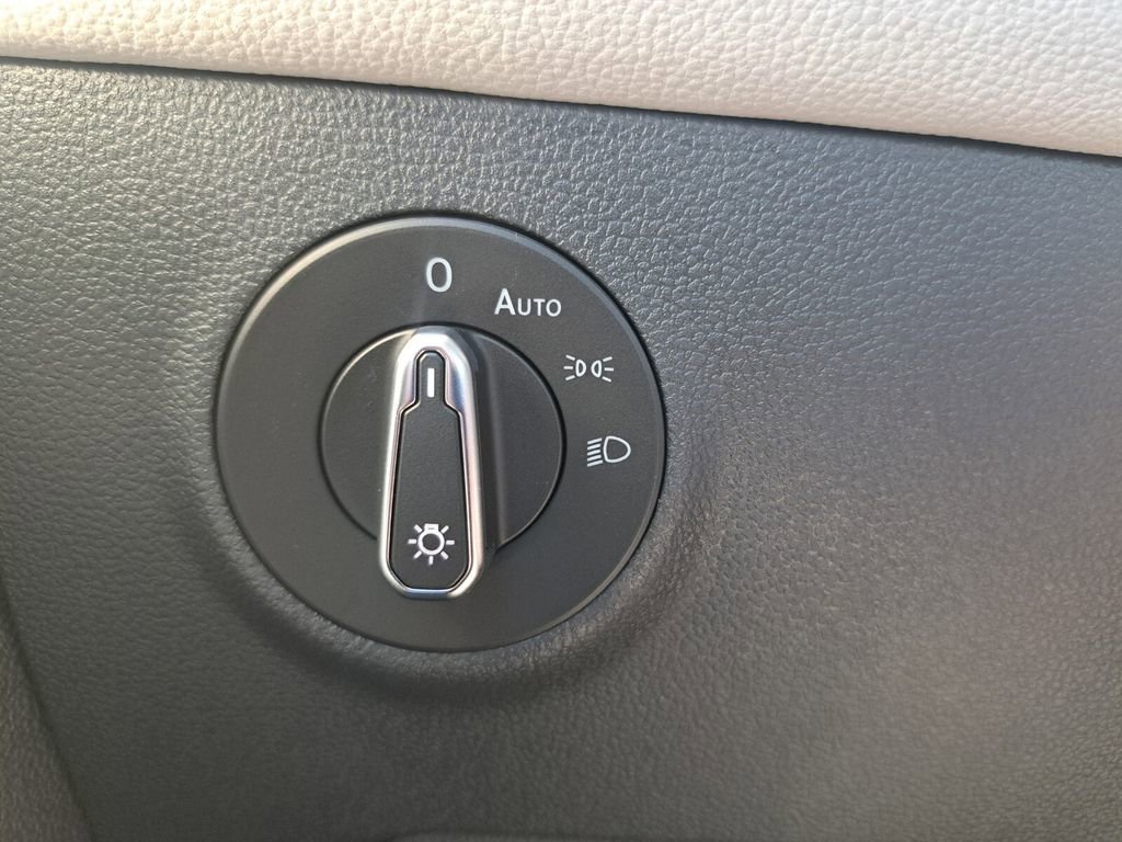 Used 2021 Volkswagen Atlas SEL image 14