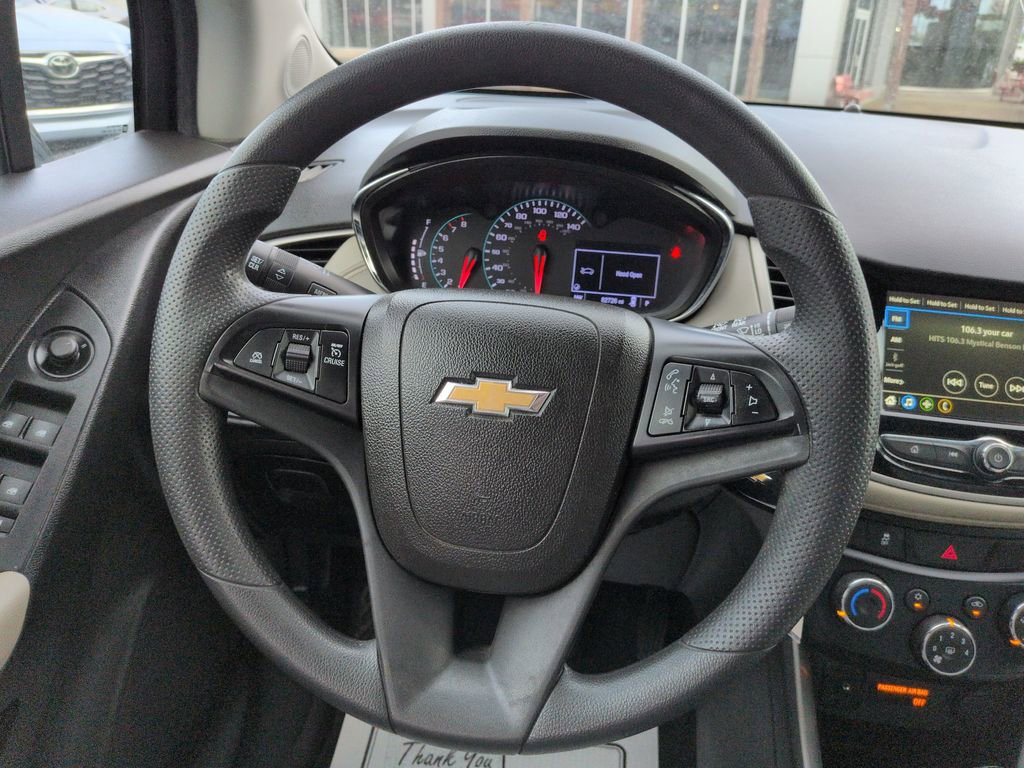 Used 2019 Chevrolet Trax LS w/ Tint and Cruise Package AWD/4WD image 14