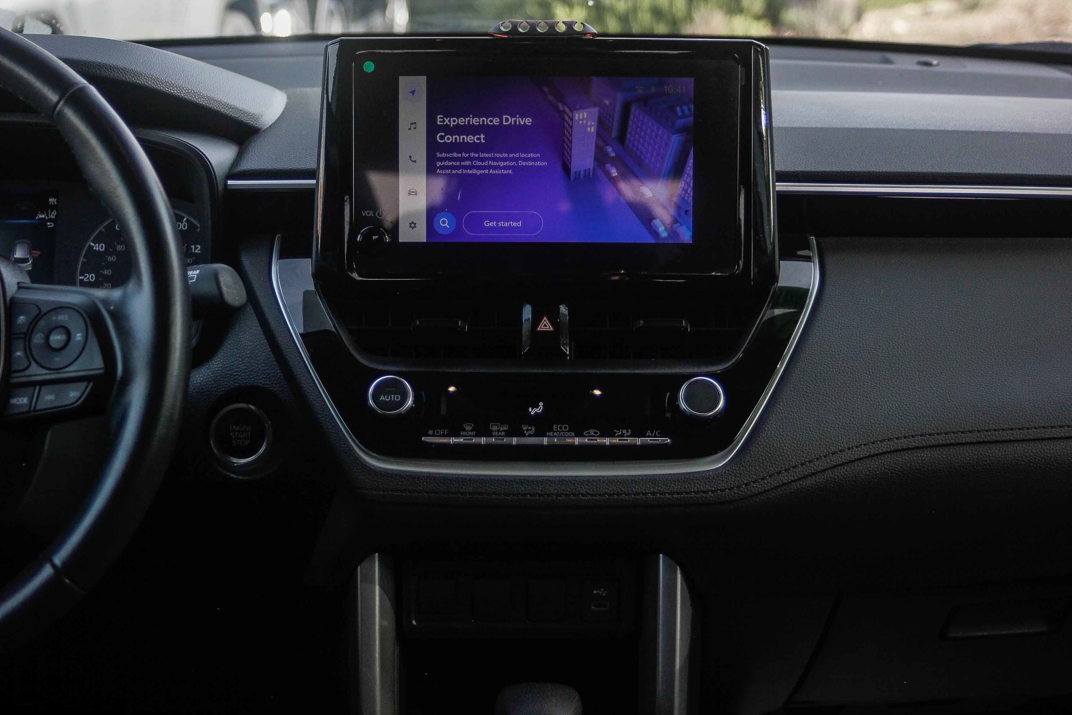 Used 2023 Toyota Corolla Cross LE image 13