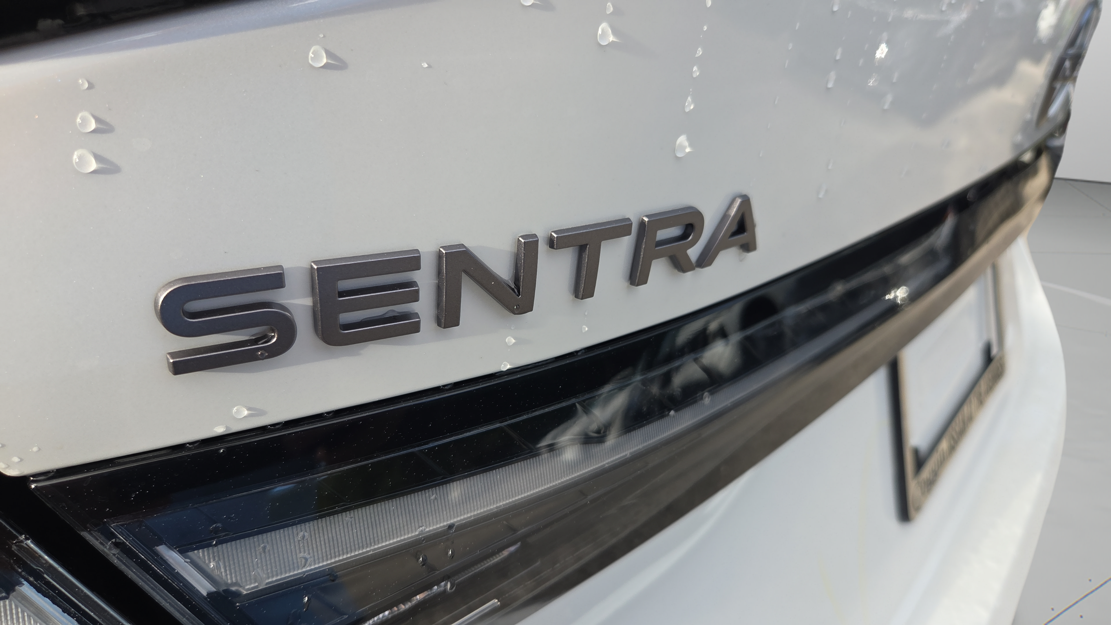 New 2027 Nissan Sentra SR w/ Floor Mat Package FWD image 31