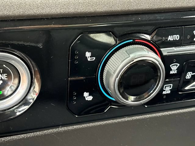 Used 2023 Chevrolet Silverado 1500 LT AWD/4WD image 16