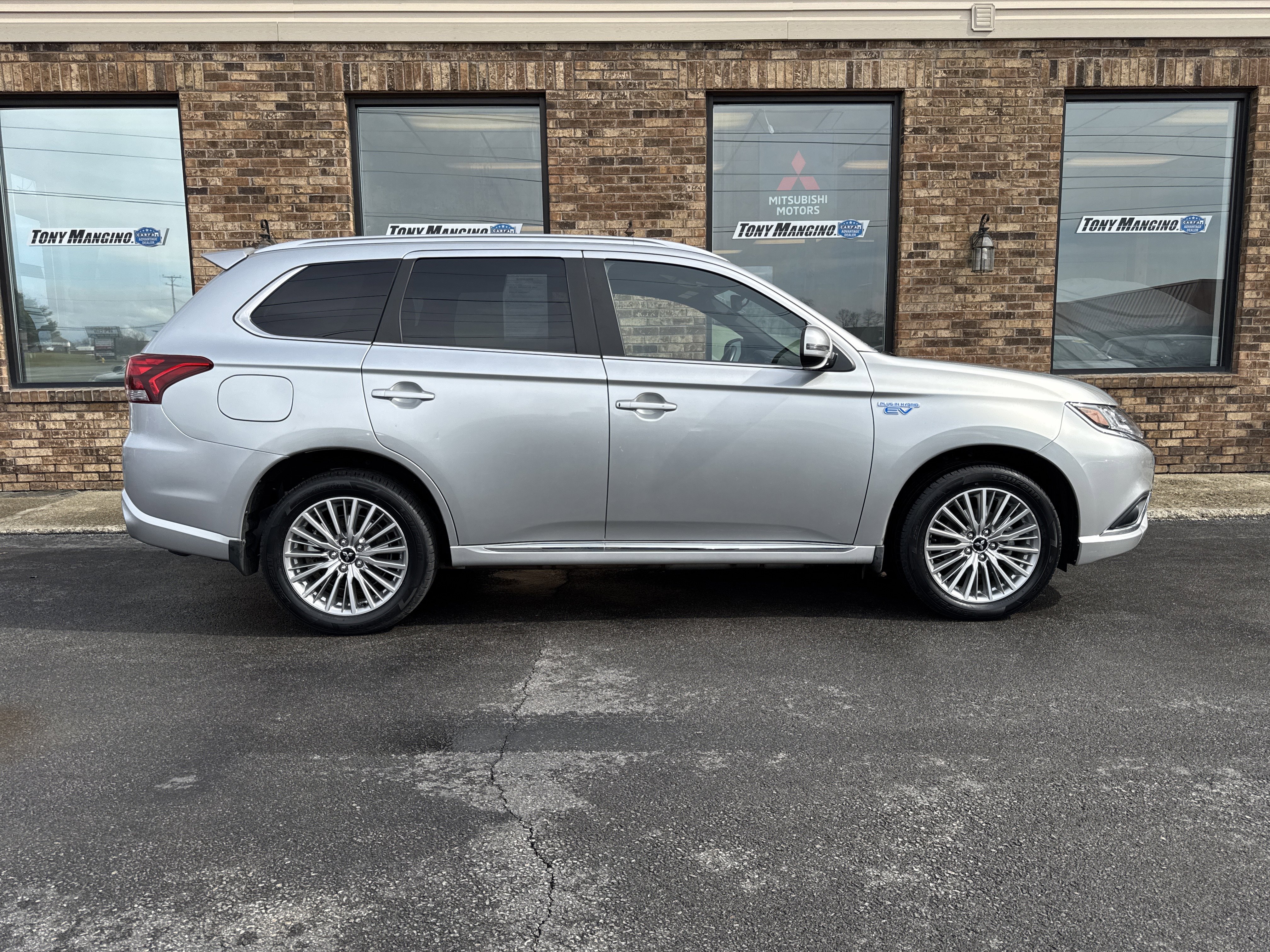 Used 2022 Mitsubishi Outlander SEL image 5