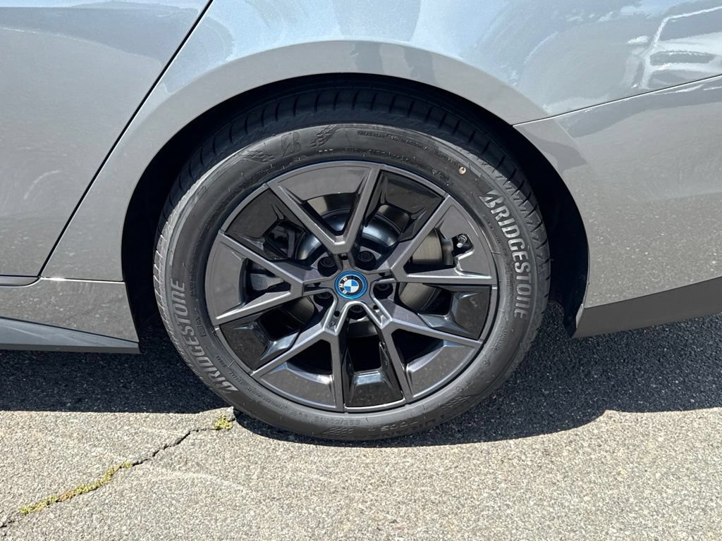 Used 2023 BMW i4 eDrive40 w/ Parking Assistance Package RWD image 14