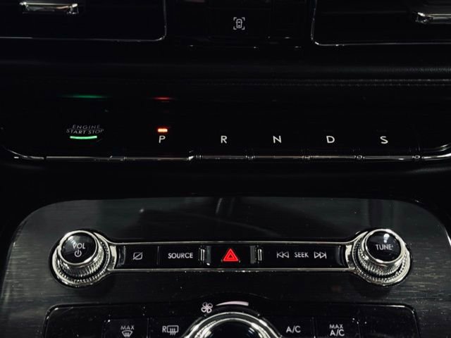 Used 2022 Lincoln Nautilus Reserve w/ Monochromatic Package image 35