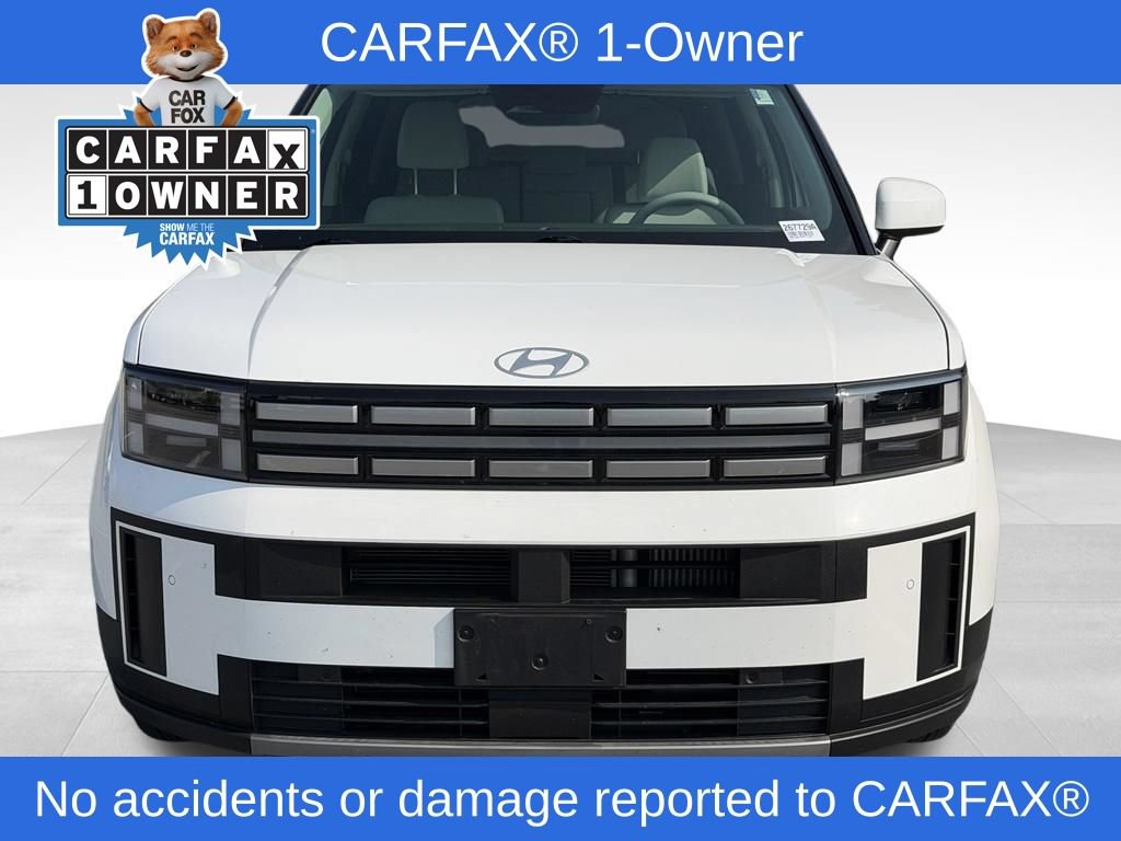 Used 2024 Hyundai Santa Fe SE AWD/4WD image 2