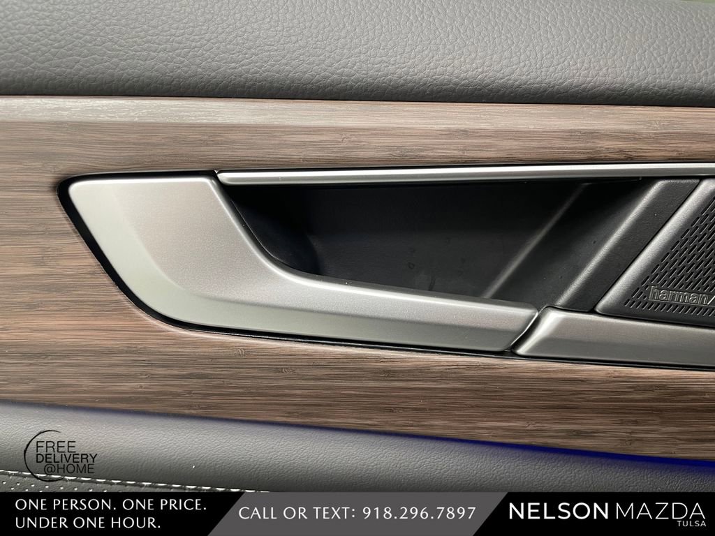 Used 2024 Volkswagen Atlas SEL Premium R-Line image 38