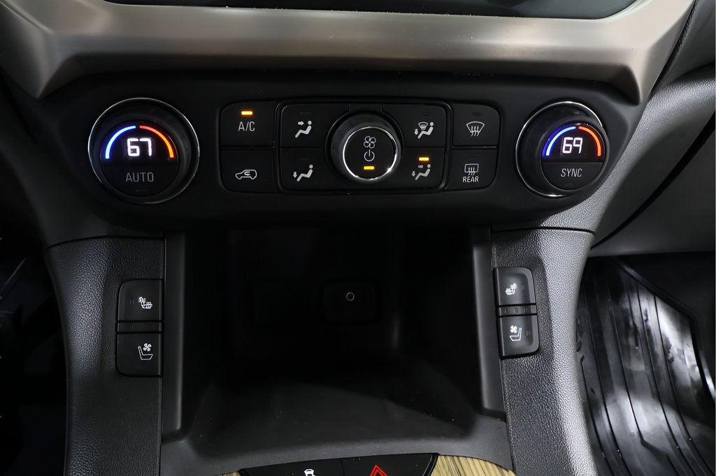 Used 2019 GMC Acadia Denali w/ Technology Package AWD/4WD image 11