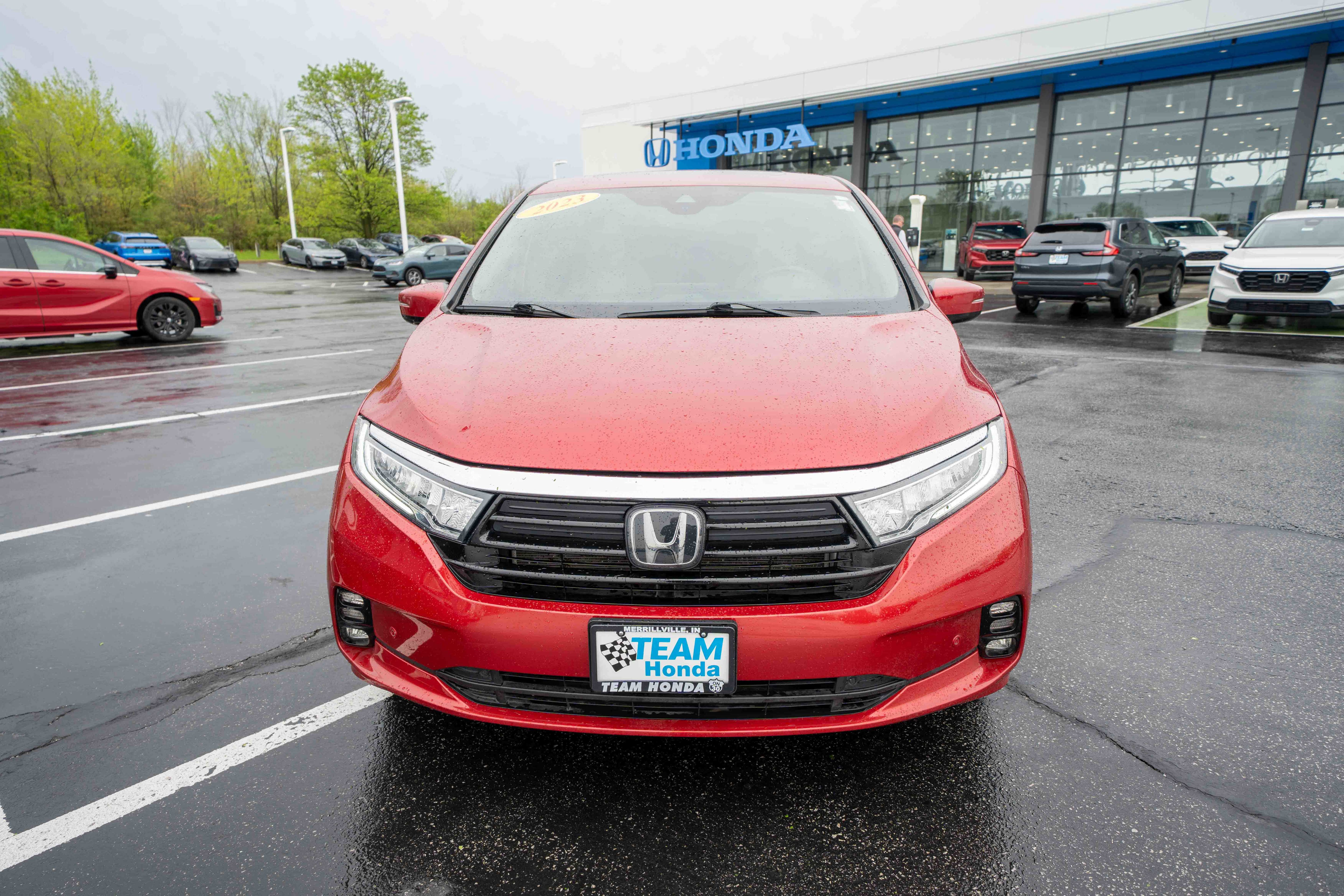 Used 2022 Honda Odyssey Elite image 2