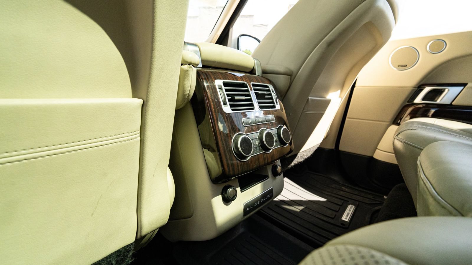 Used 2014 Land Rover Range Rover Supercharged AWD/4WD image 35