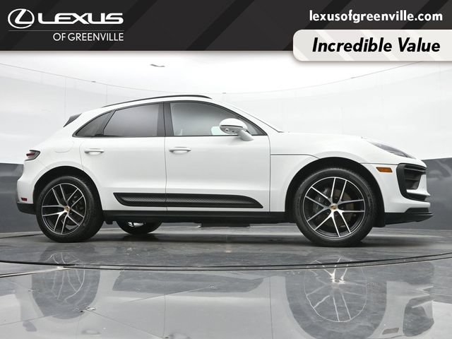 Used 2023 Porsche Macan Turbo AWD/4WD image 33