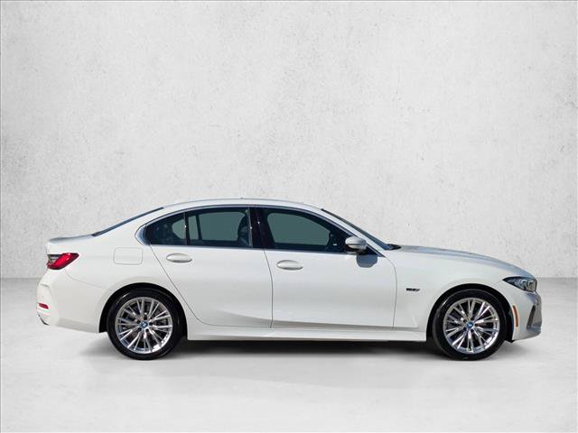 Used 2023 BMW 330e w/ Convenience Package RWD image 4