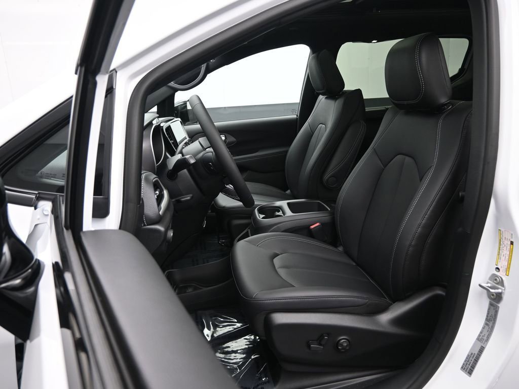 New 2026 Chrysler Pacifica Select image 20
