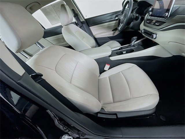 Used 2025 Nissan Altima 2.5 SV image 27