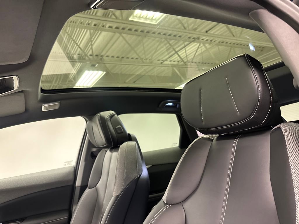 New 2026 Cadillac Optiq Sport 1 image 27