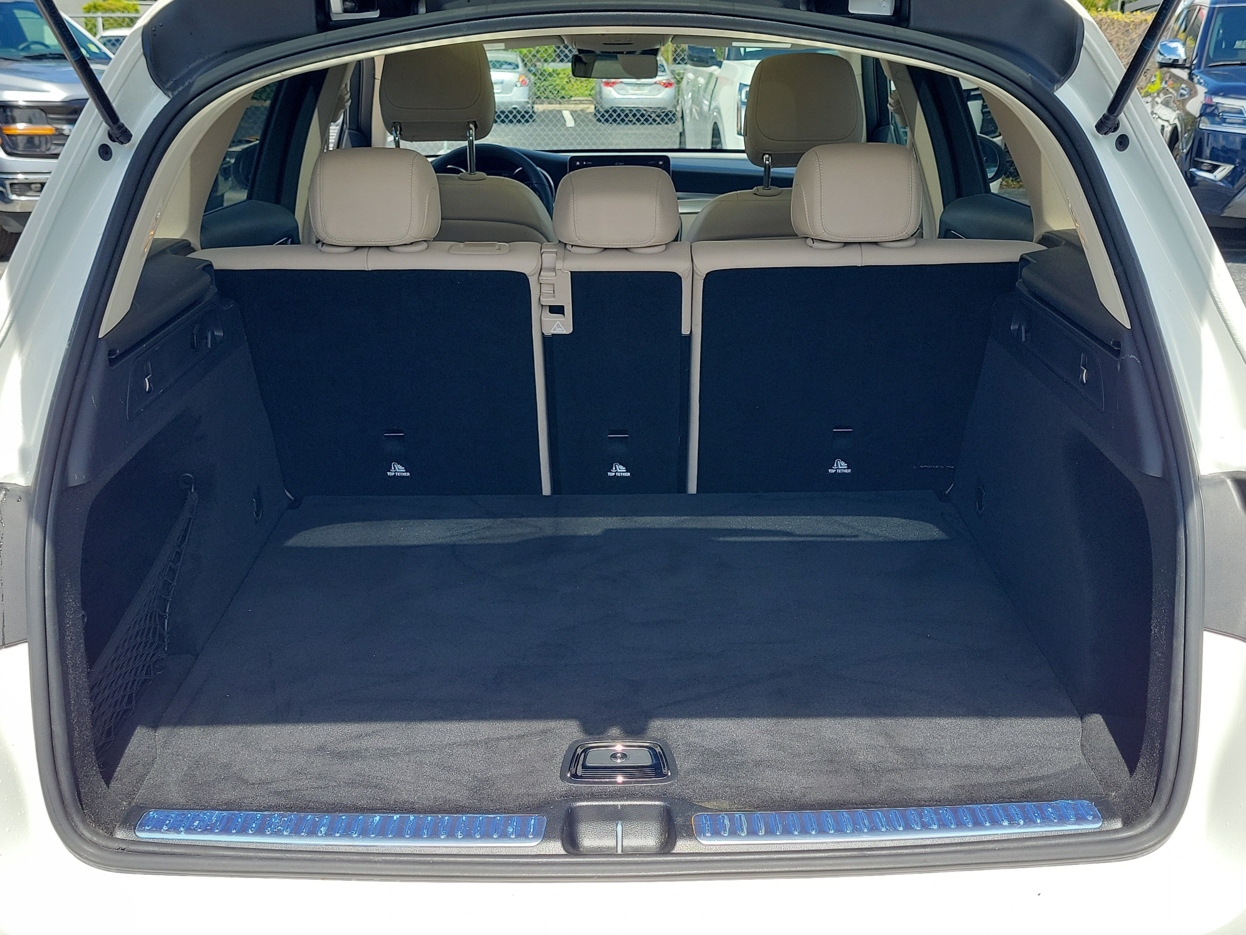 Used 2022 Mercedes-Benz GLC 300 image 6