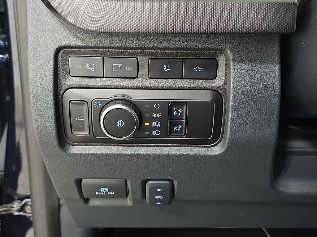 Used 2024 Ford F350 Platinum AWD/4WD image 26