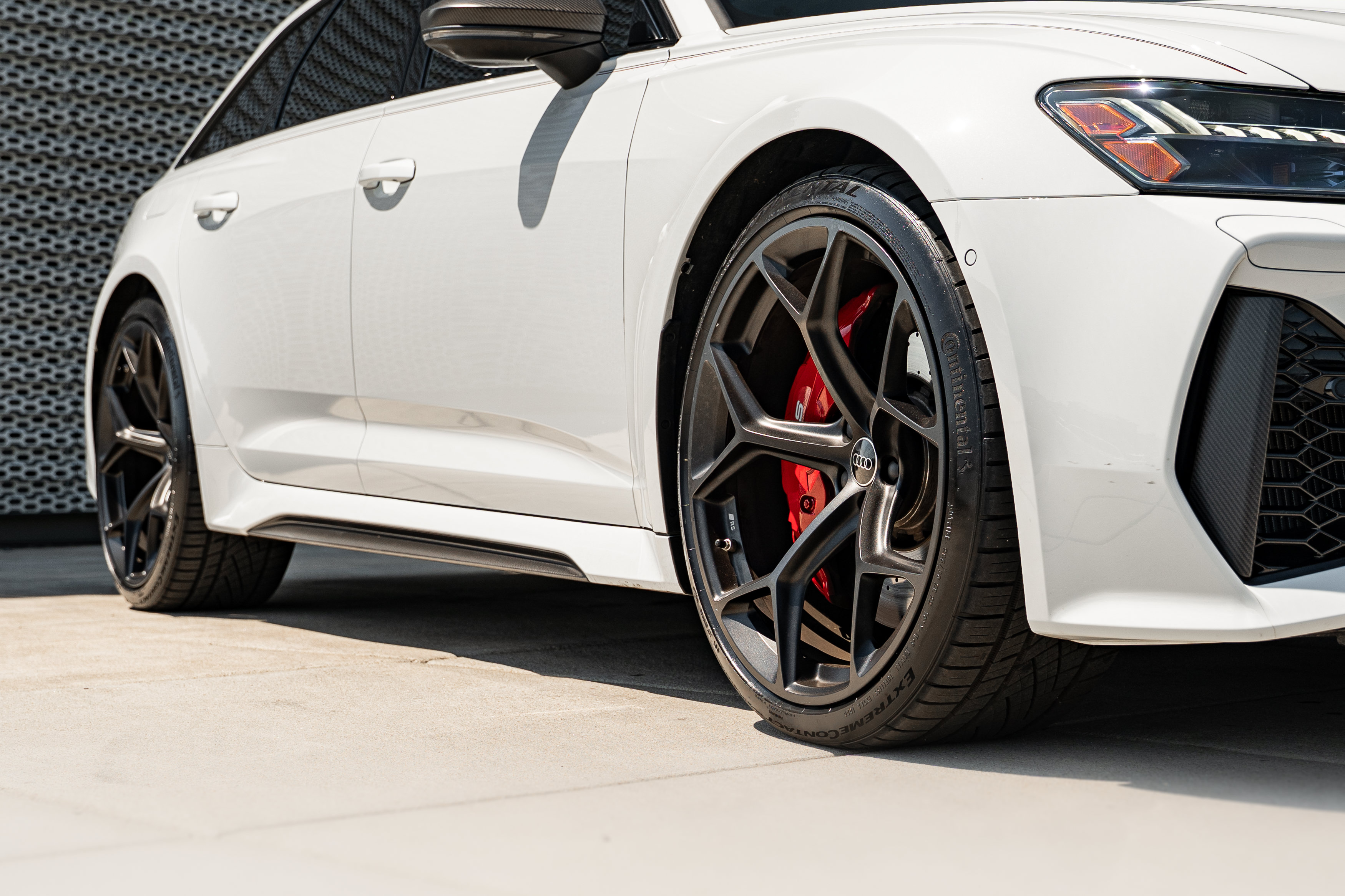 Certified 2025 Audi RS 6 performance AWD/4WD image 42
