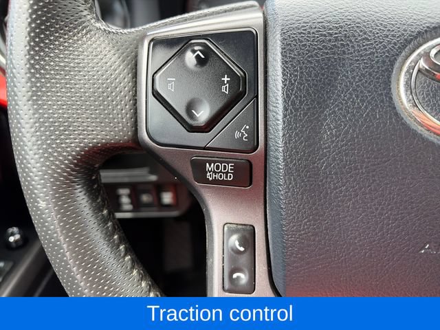 Used 2018 Toyota Tacoma TRD Sport AWD/4WD image 12