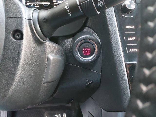 Used 2017 Subaru Forester 2.5i Touring AWD/4WD image 28
