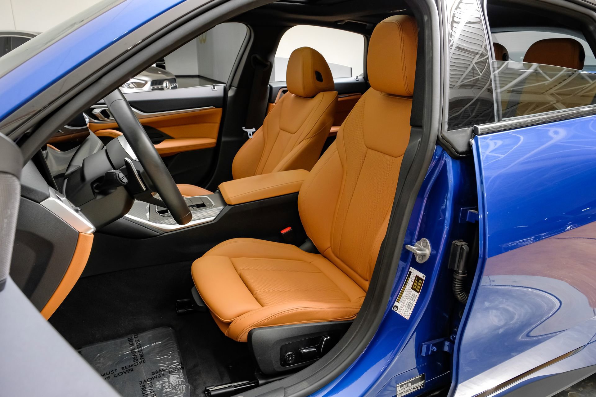 Used 2025 BMW M440i RWD image 35