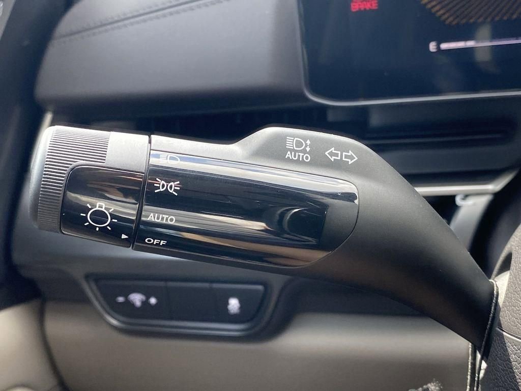 New 2026 Kia Carnival FWD image 34