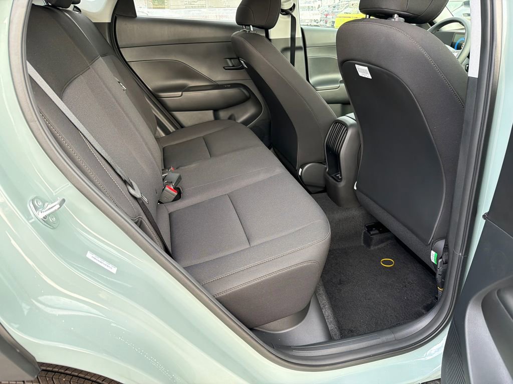 New 2026 Hyundai Kona SE image 15