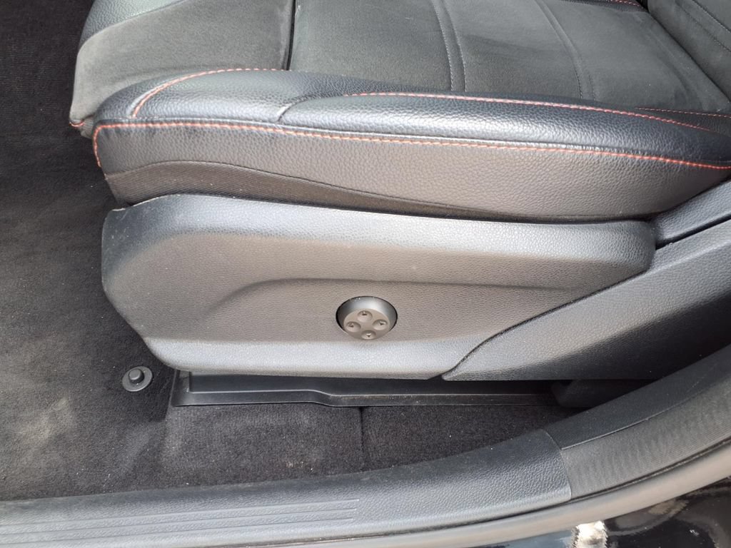 Used 2022 Mercedes-Benz GLC 43 AMG 4MATIC image 25