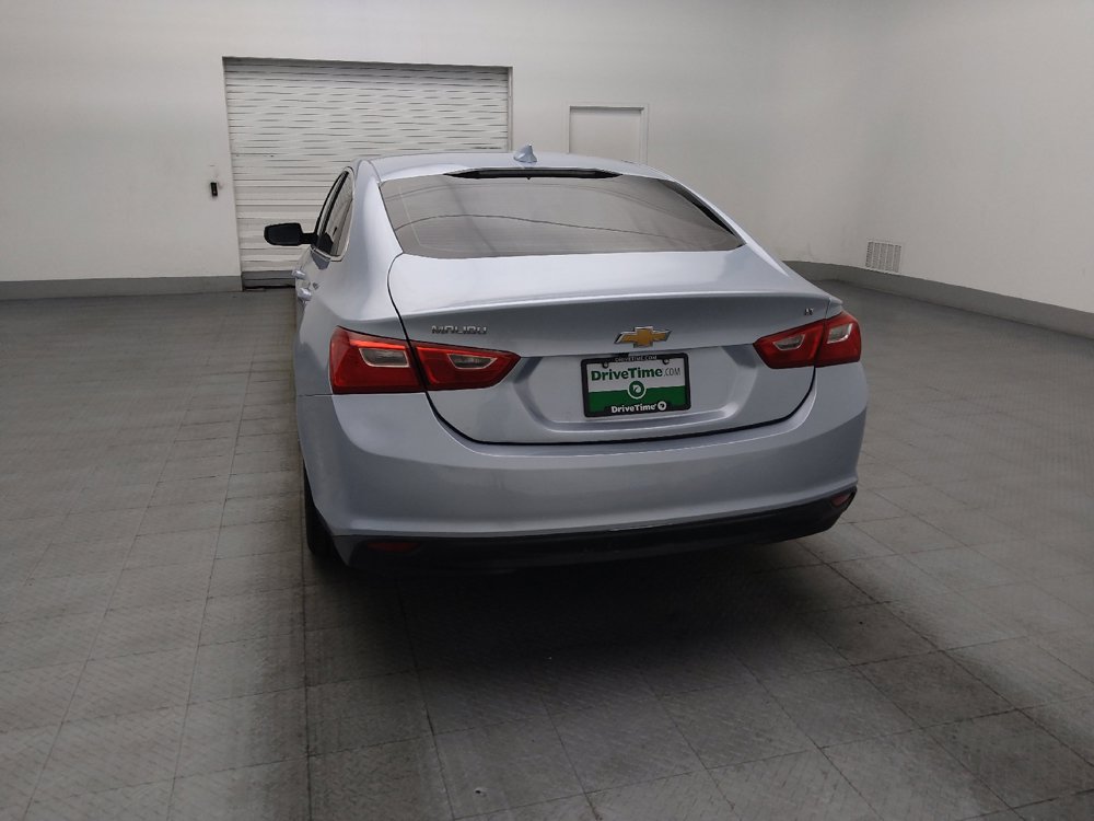Used 2017 Chevrolet Malibu LT w/ Leather Package FWD image 6