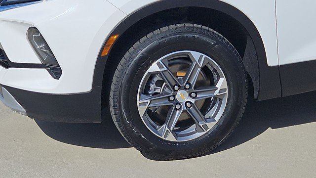 Used 2023 Chevrolet Blazer LT w/ Convenience Package FWD image 32