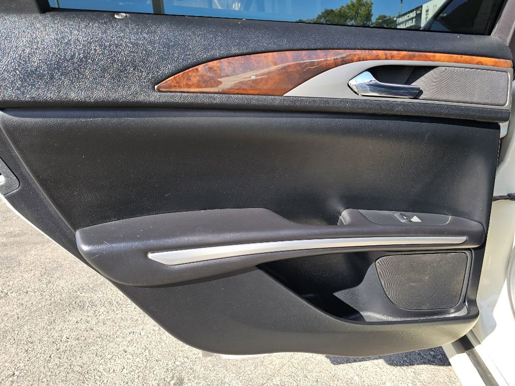 Used 2015 Lincoln MKZ AWD image 33