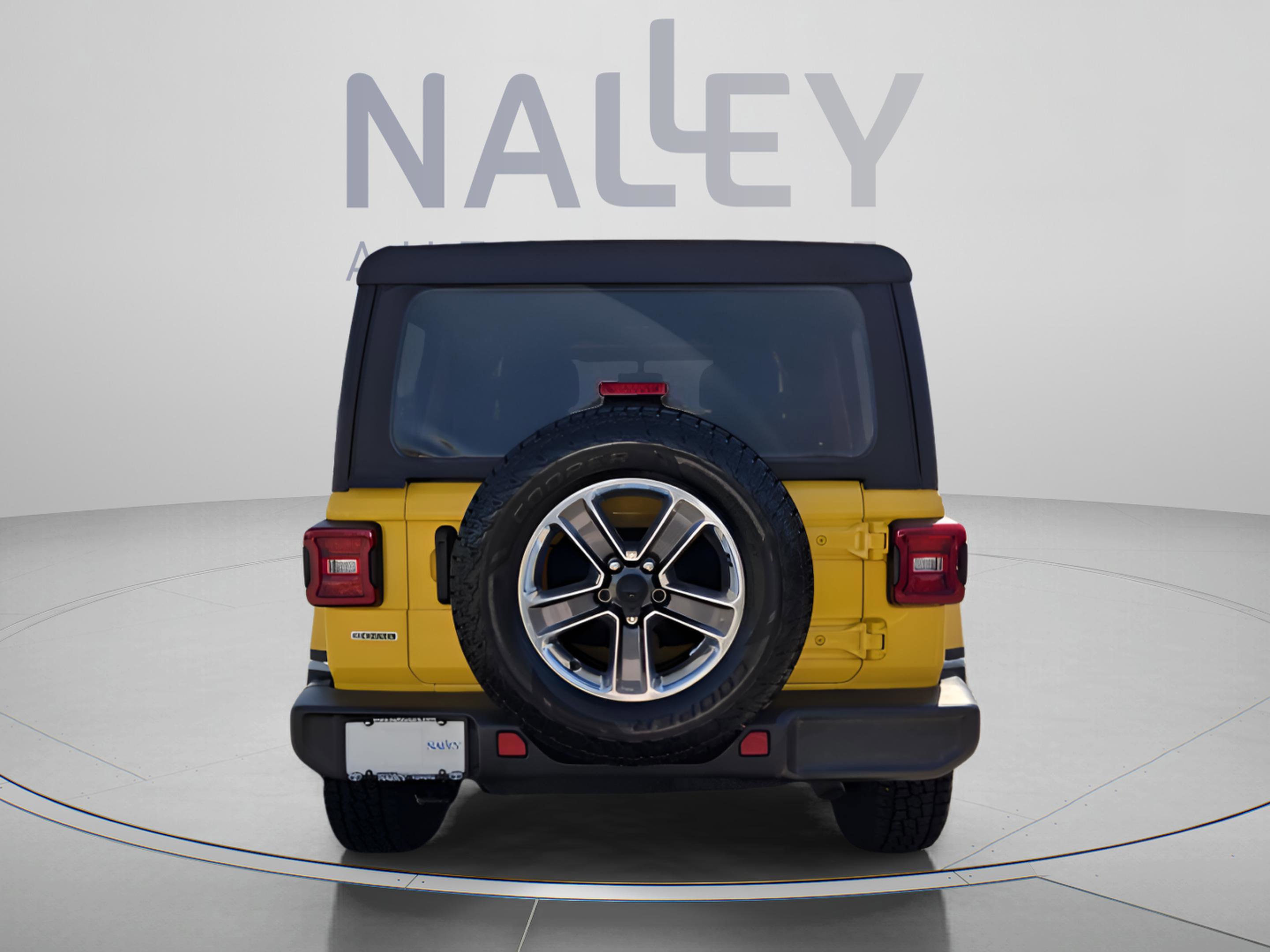 Used 2020 Jeep Wrangler Unlimited Sahara image 4