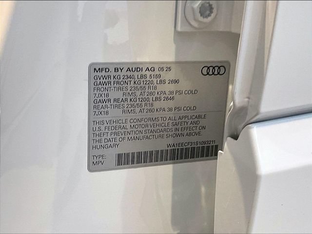 Used 2025 Audi Q3 2.0T Premium Plus w/ Premium Plus Package AWD/4WD image 35