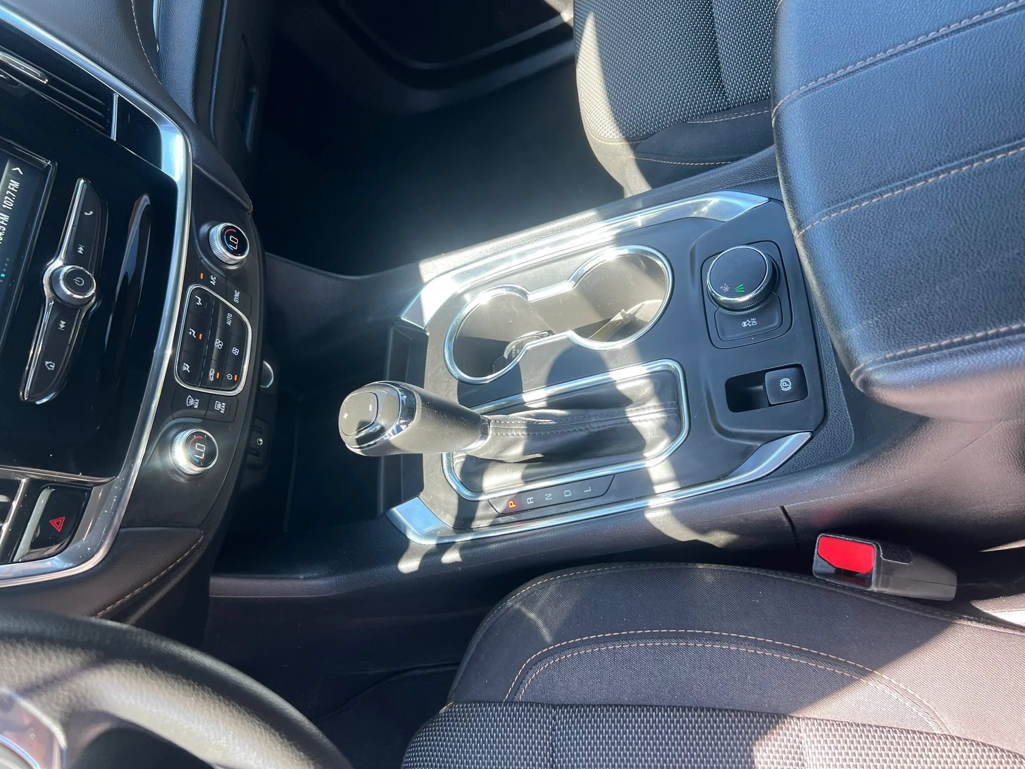 Used 2019 Chevrolet Traverse LS FWD image 15