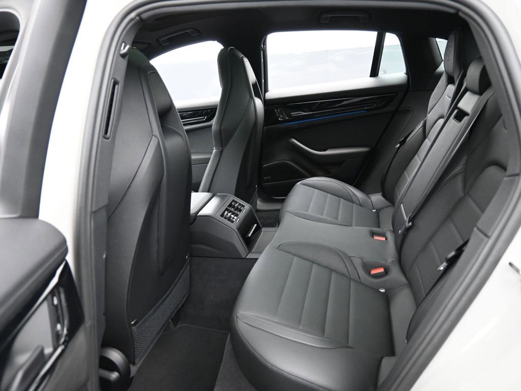 New 2026 Porsche Panamera 4 image 24