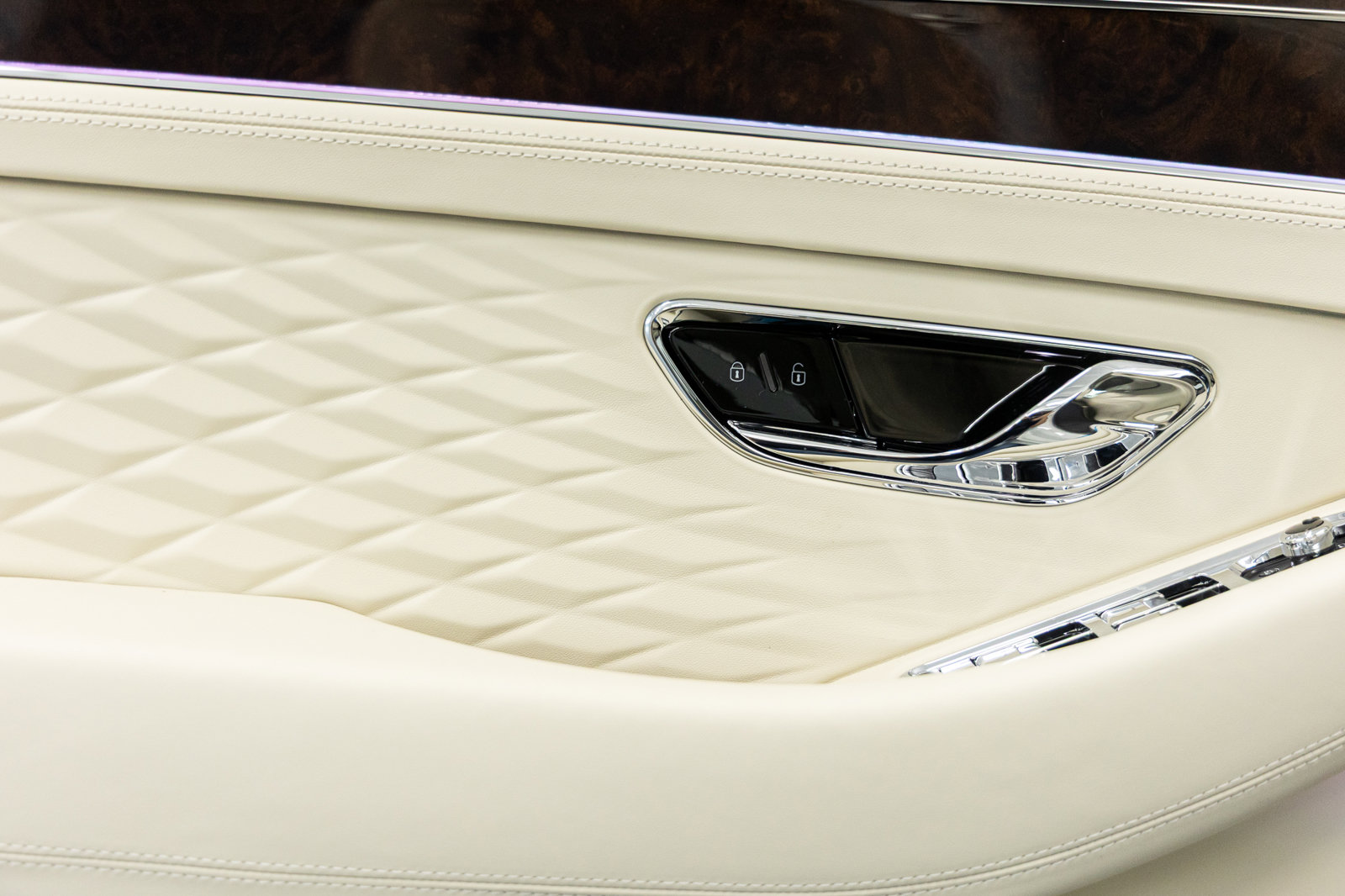 New 2026 Bentley Continental GT Azure AWD/4WD image 25