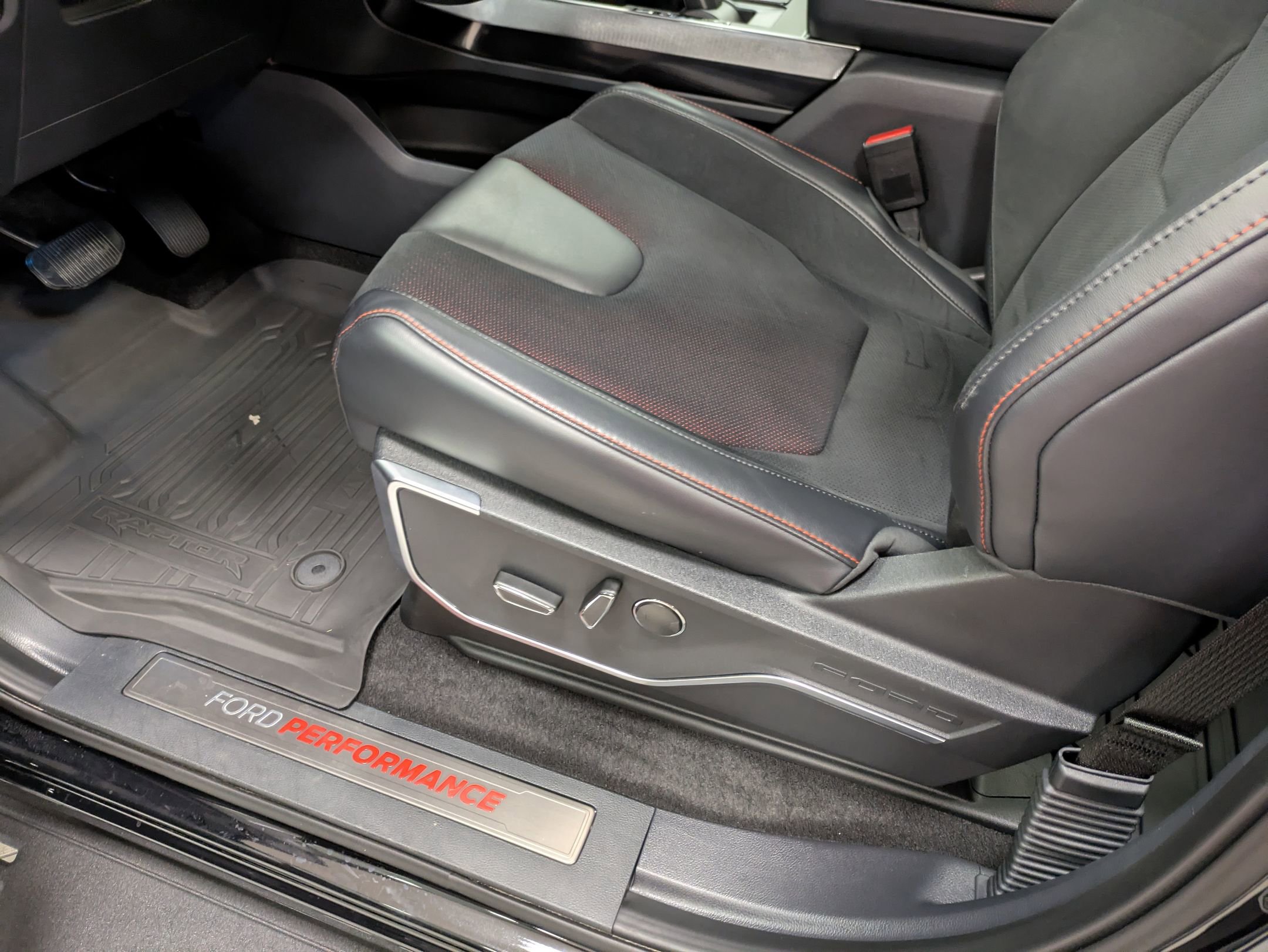 Certified 2024 Ford F150 Raptor w/ Equipment Group 803A Raptor R image 11