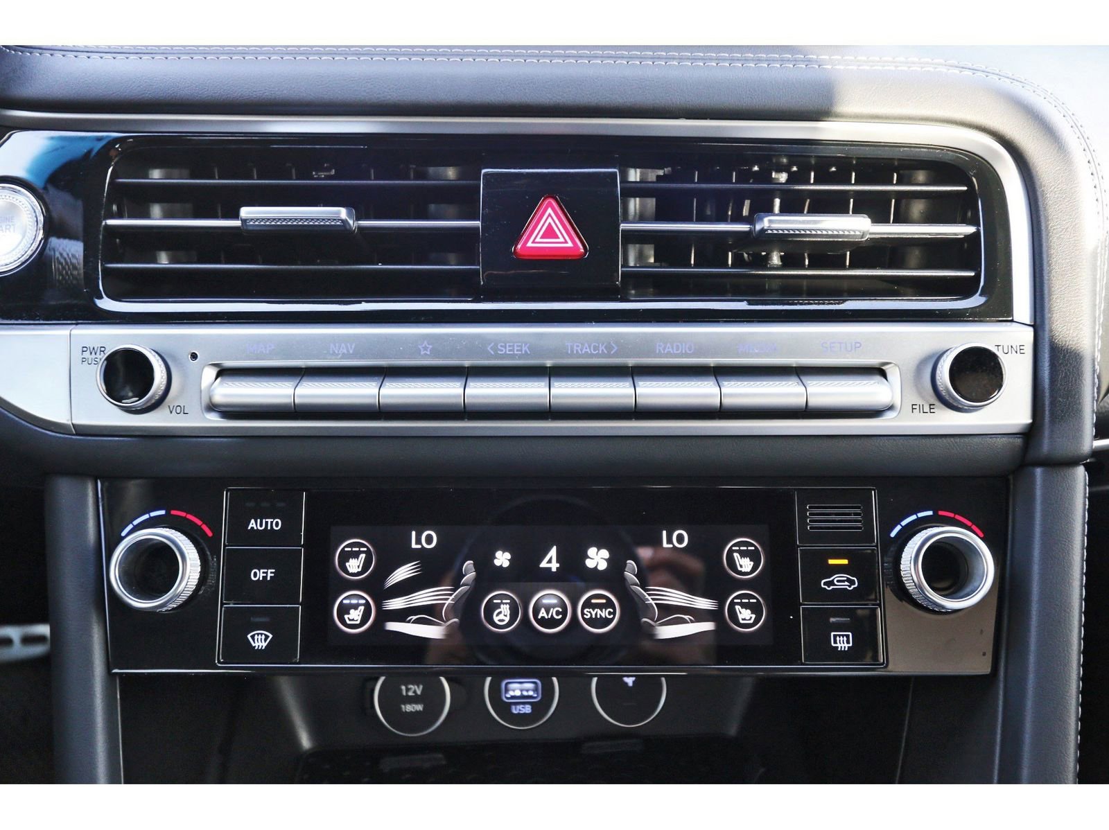 Used 2025 Genesis G70 3.3T Advanced w/ Sport Prestige Package image 27